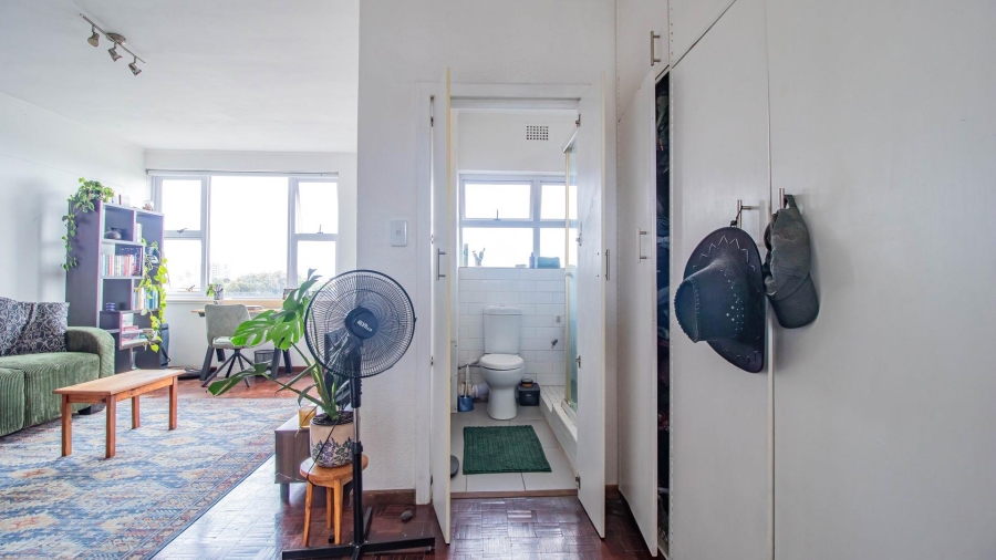 1 Bedroom Property for Sale in Observatory Western Cape